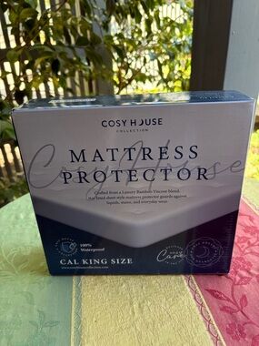 White Mattress Protector - Cal King